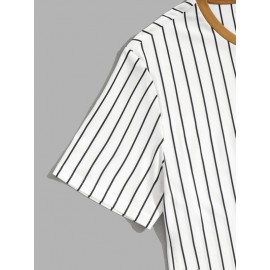 Men Striped Contrast Pocket Tee